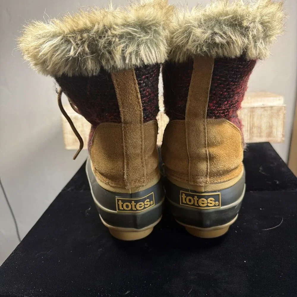Totes Lynn Faux Fur Duck Boots Women’s 10M